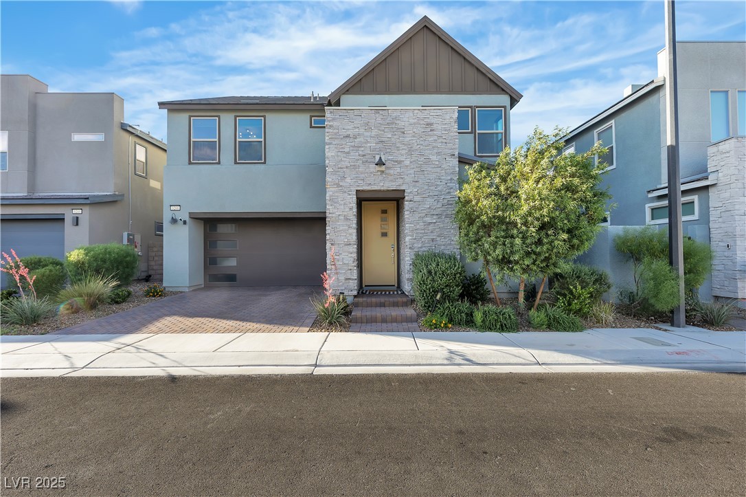 3206 Fountaintree Avenue