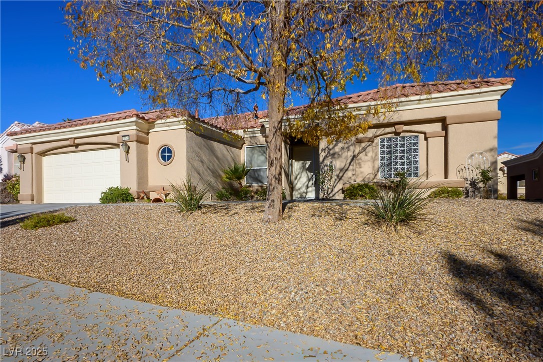 10628 Mission Lakes Avenue, Las Vegas, Nevada image 2