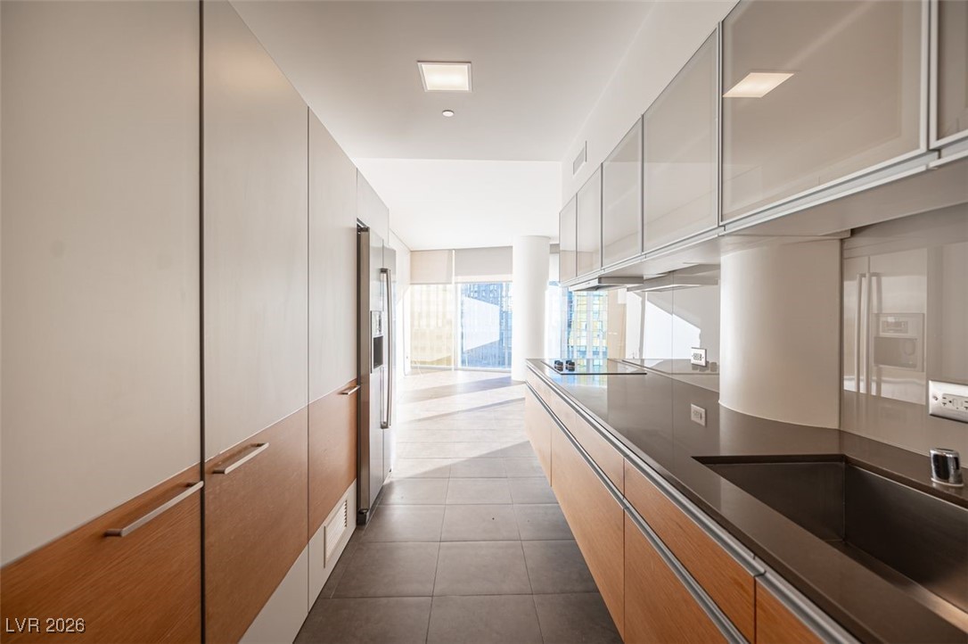 3722 Las Vegas Boulevard 701