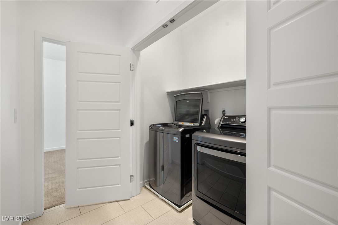 Las Vegas, Nevada 89135, United States, 3 Bedrooms Bedrooms, ,3 BathroomsBathrooms,Residential,Active,196211