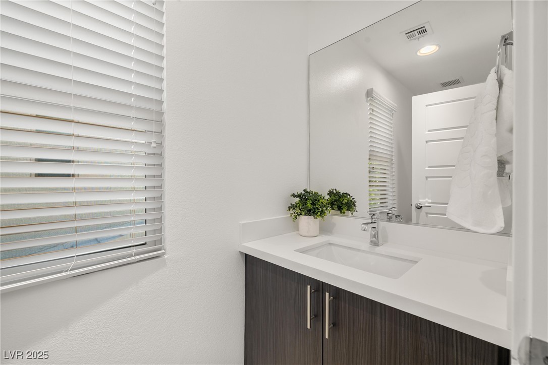 Las Vegas, Nevada 89135, United States, 3 Bedrooms Bedrooms, ,3 BathroomsBathrooms,Residential,Active,196211