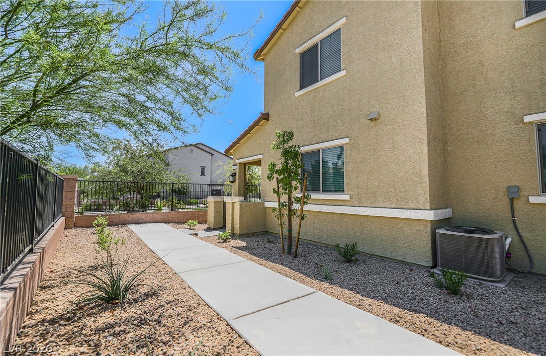 6478 SILVER ESTATES Street