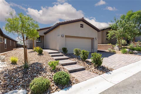 Homes For Rent - 92 Stone Bluff Lane<br/> Henderson, NV 89011