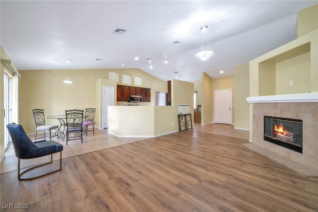 635 Dry Valley Avenue, North Las Vegas, Nevada image 4