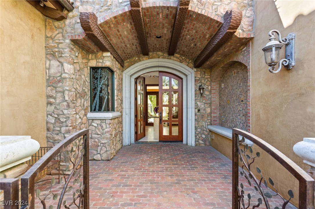 Las Vegas, Nevada 89141, United States, 4 Bedrooms Bedrooms, ,4 BathroomsBathrooms,Residential,Active,43647