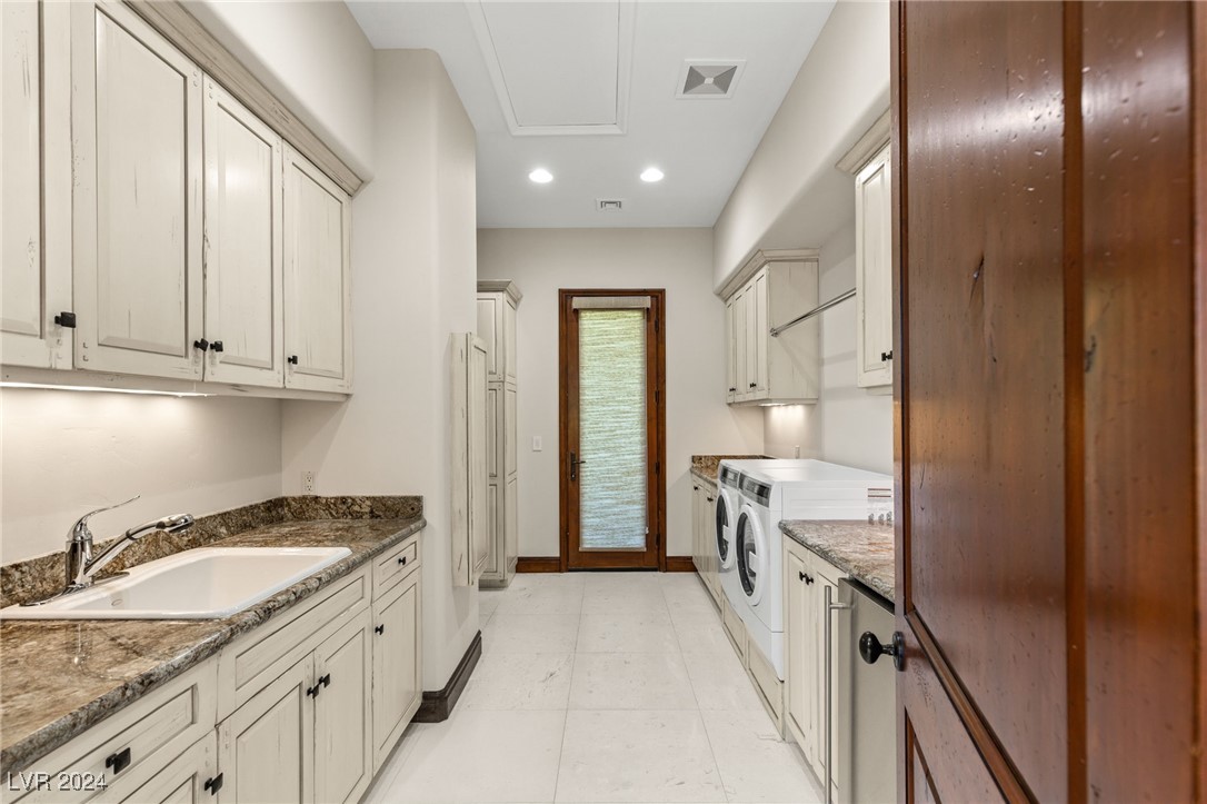 Las Vegas, Nevada 89141, United States, 4 Bedrooms Bedrooms, ,4 BathroomsBathrooms,Residential,Active,43647