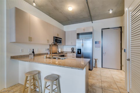 Tiny photo for 353 Bonneville Avenue #343, Las Vegas, NV 89101 (MLS # 2789796)