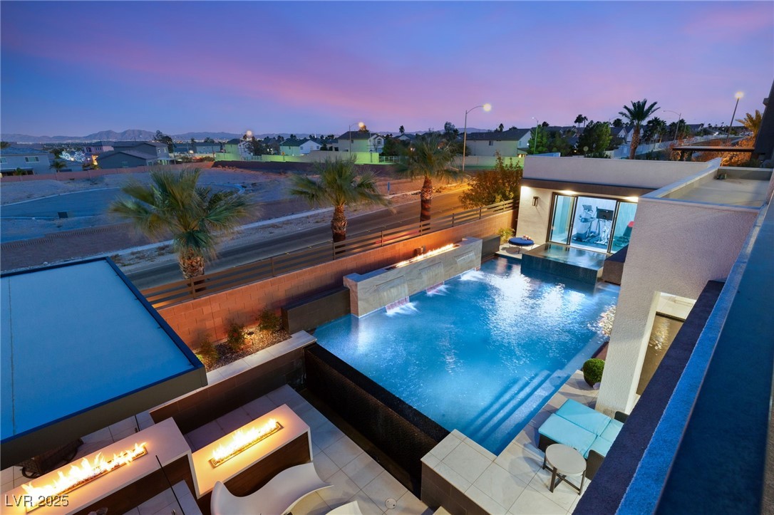 Las Vegas, Nevada 89129, United States, 4 Bedrooms Bedrooms, ,3 BathroomsBathrooms,Residential,Active,112956