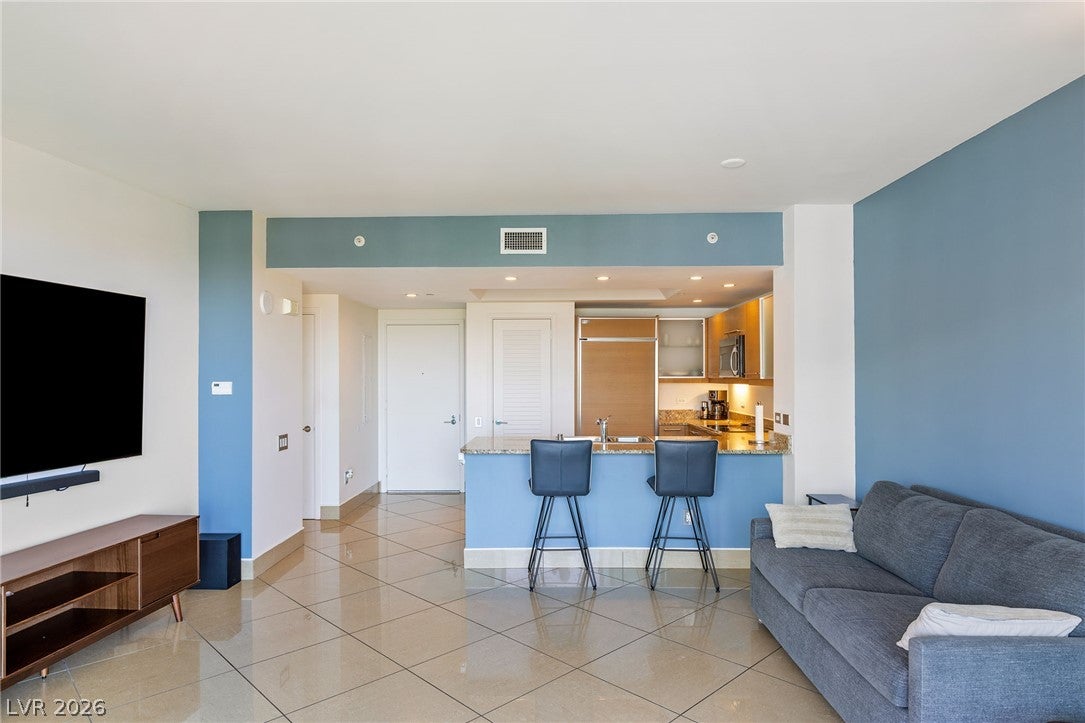 322 Karen Avenue 1106
