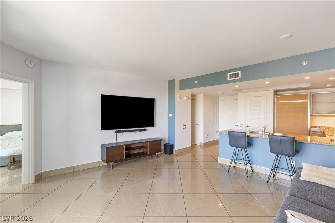 322 Karen Avenue 1106