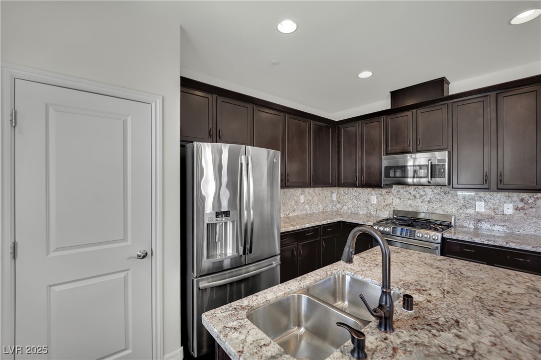 1185 Via Dimartini, Henderson, Texas image 16