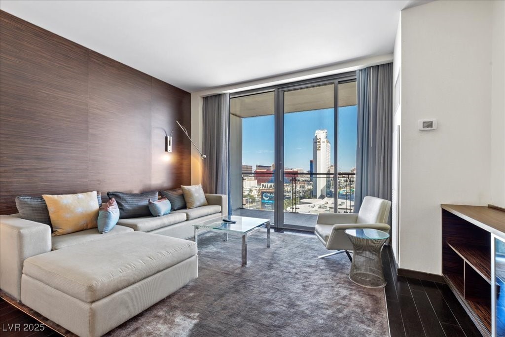 4381 FLAMINGO Road 17310