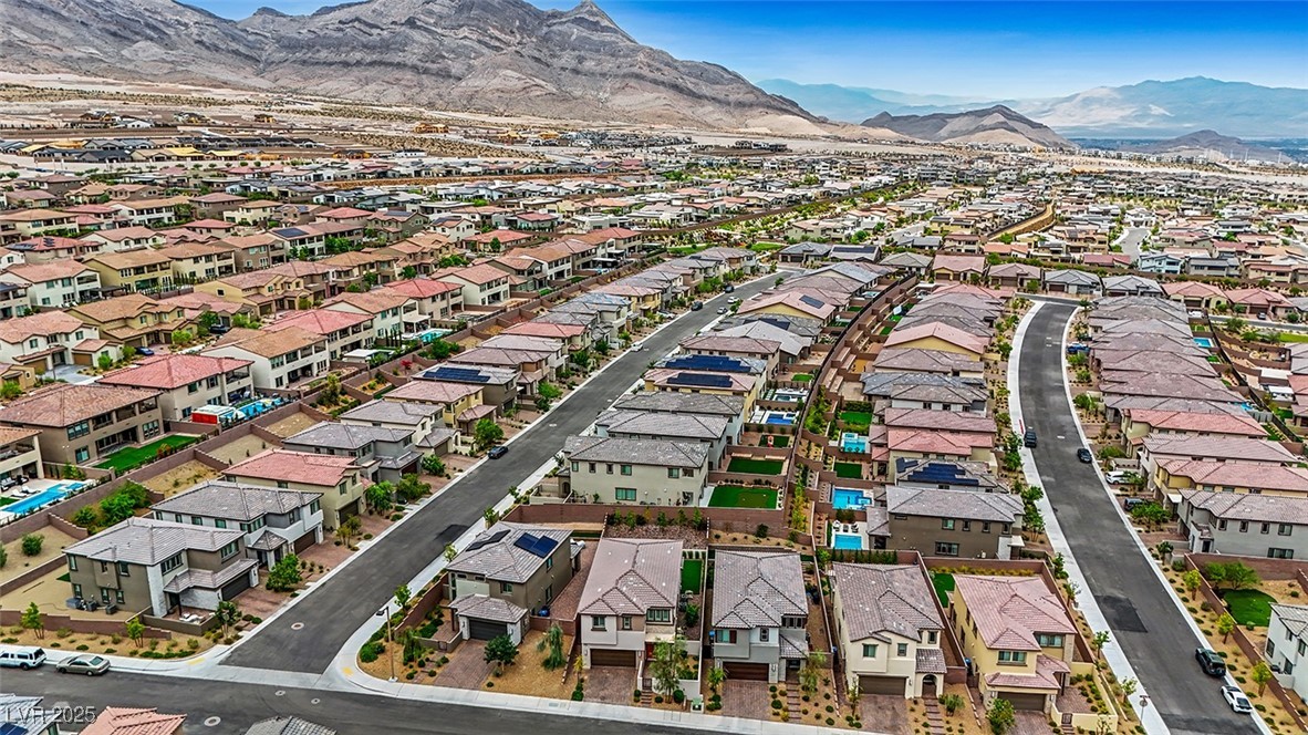 Las Vegas, Nevada 89138, United States, 5 Bedrooms Bedrooms, ,3 BathroomsBathrooms,Residential,Active,164371