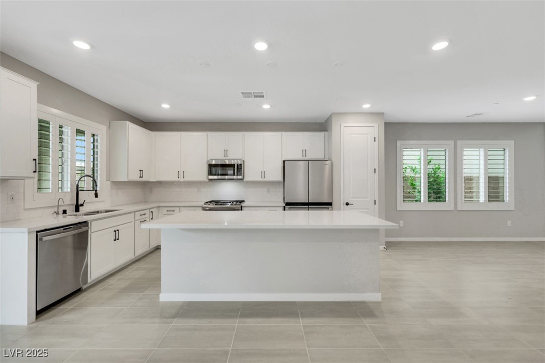 Las Vegas, Nevada 89138, United States, 5 Bedrooms Bedrooms, ,3 BathroomsBathrooms,Residential,Active,164371