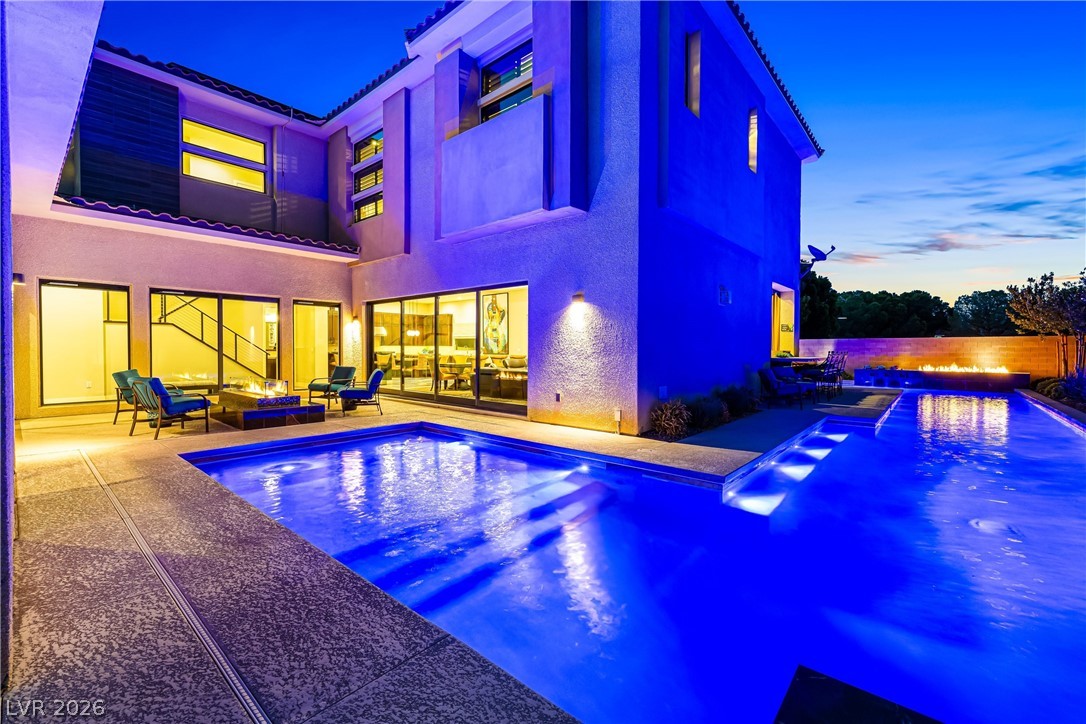 102 San Martino Place