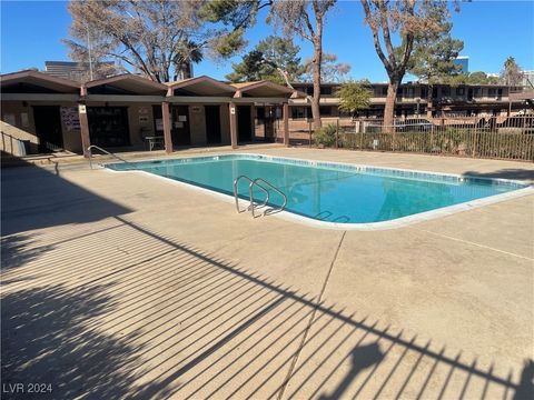 565 S Royal Crest Circle 19 Las Vegas NV 89169