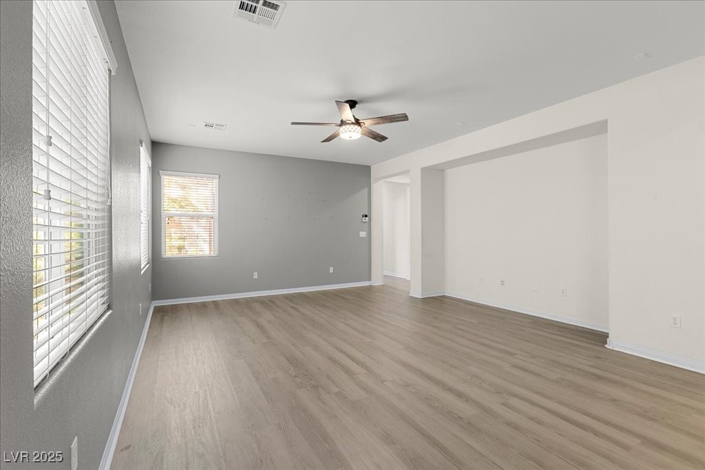 Las Vegas, Nevada 89148, United States, 4 Bedrooms Bedrooms, ,3 BathroomsBathrooms,Residential,Pending,172884