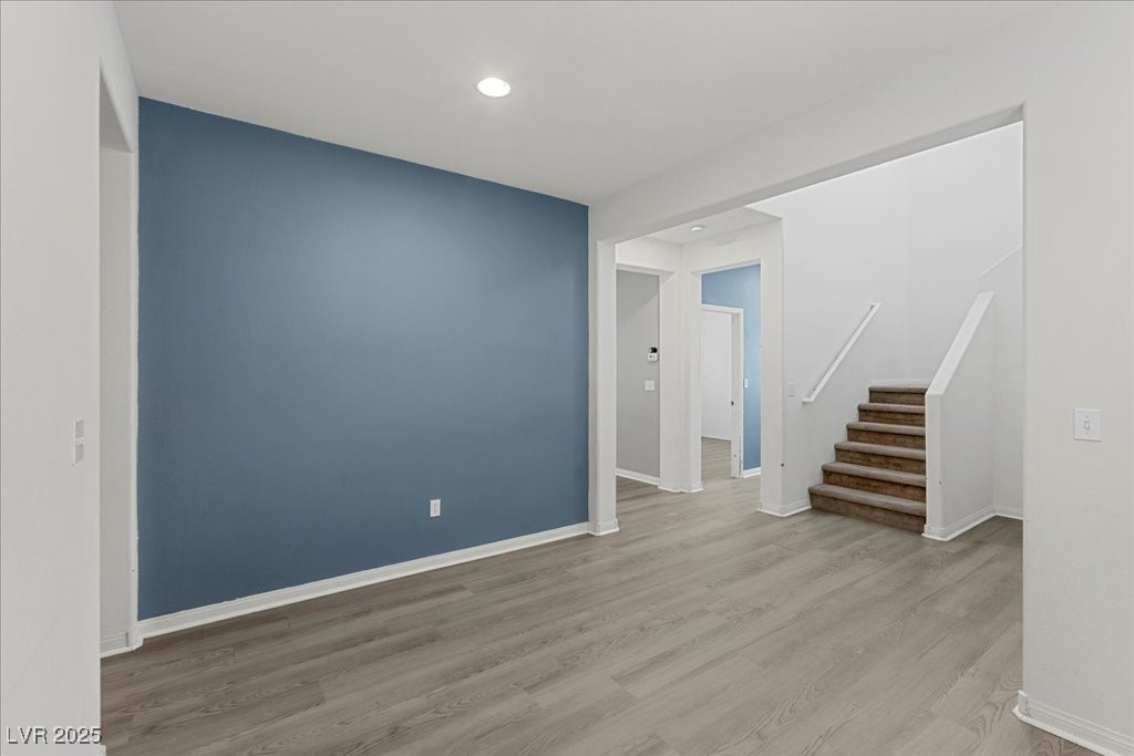 Las Vegas, Nevada 89148, United States, 4 Bedrooms Bedrooms, ,3 BathroomsBathrooms,Residential,Pending,172884