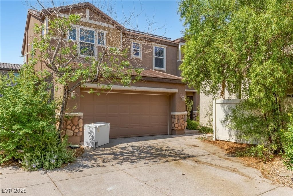 Las Vegas, Nevada 89148, United States, 4 Bedrooms Bedrooms, ,3 BathroomsBathrooms,Residential,Pending,172884