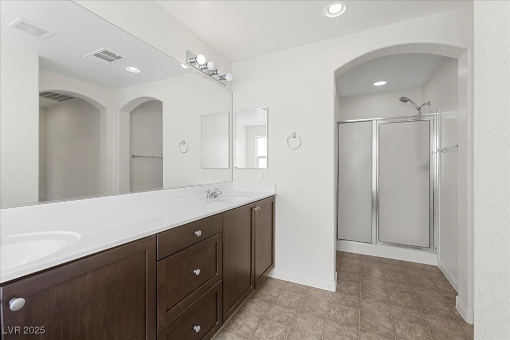 Las Vegas, Nevada 89148, United States, 4 Bedrooms Bedrooms, ,3 BathroomsBathrooms,Residential,Pending,172884