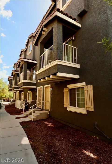 Townhouse For Rent - 5920 Palmilla Street #5<br/> North Las Vegas, NV 89031
