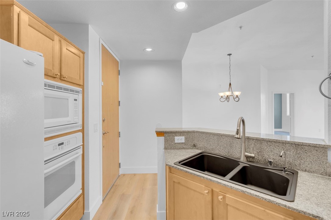 75 E Agate Avenue #206, Las Vegas, Nevada image 19