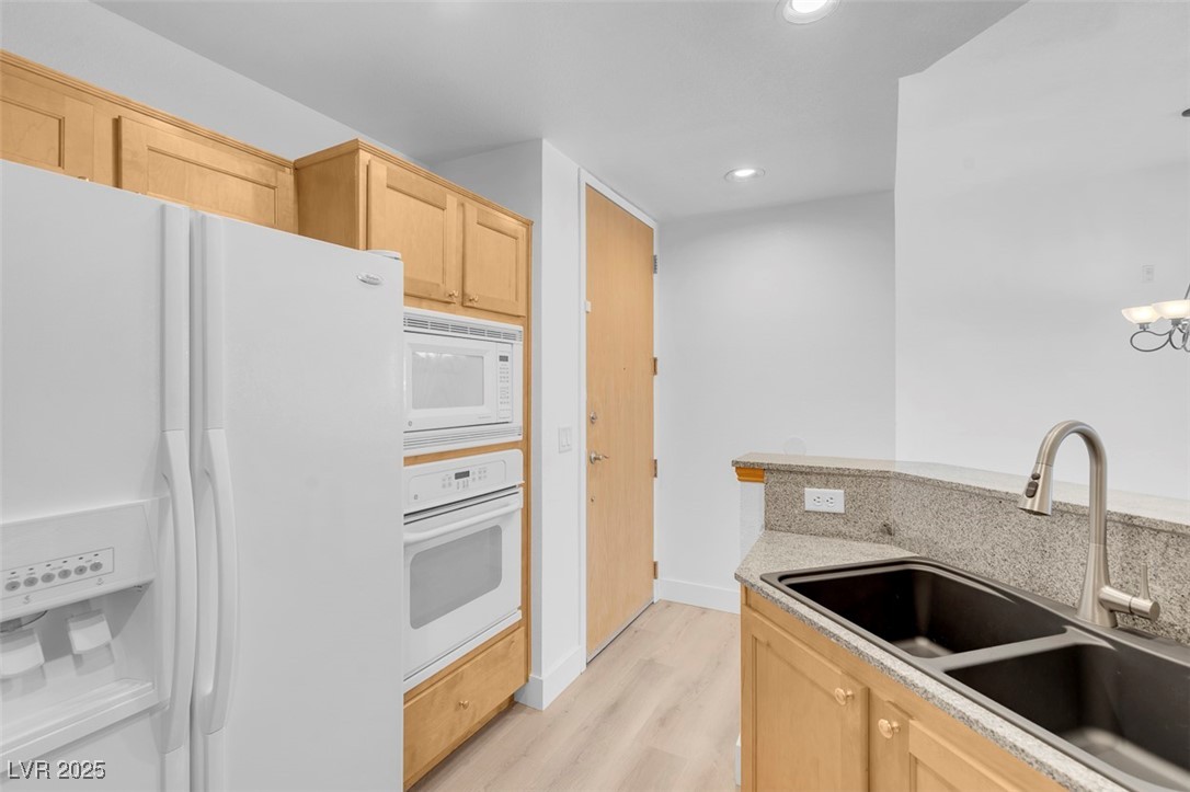 75 E Agate Avenue #206, Las Vegas, Nevada image 20