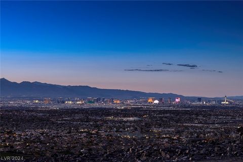 Photo of 483 Rock Peak Drive, Henderson, NV 89012 (MLS # 2585550)