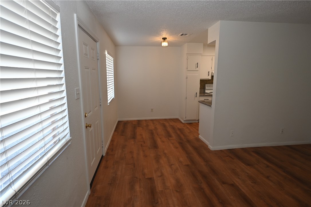 2608 E Mesquite Avenue 3