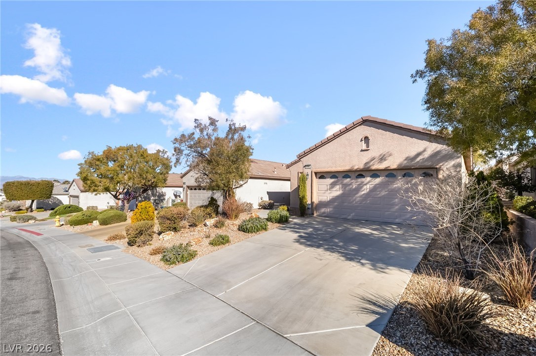 2564 Anani Road