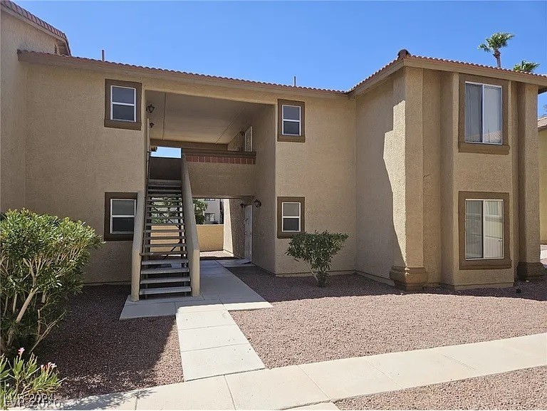 Photo 1 of 19 — 7300 NW Pirates Cove Road 2025, Las Vegas, NV 89145
