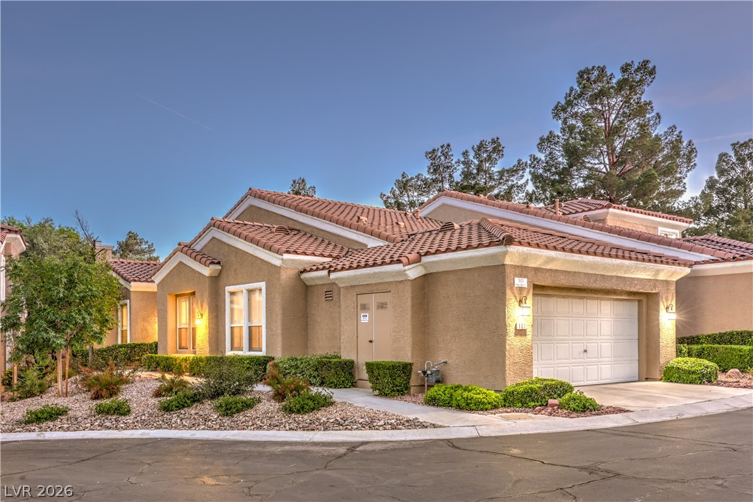 2033 Summer Spruce Place 101