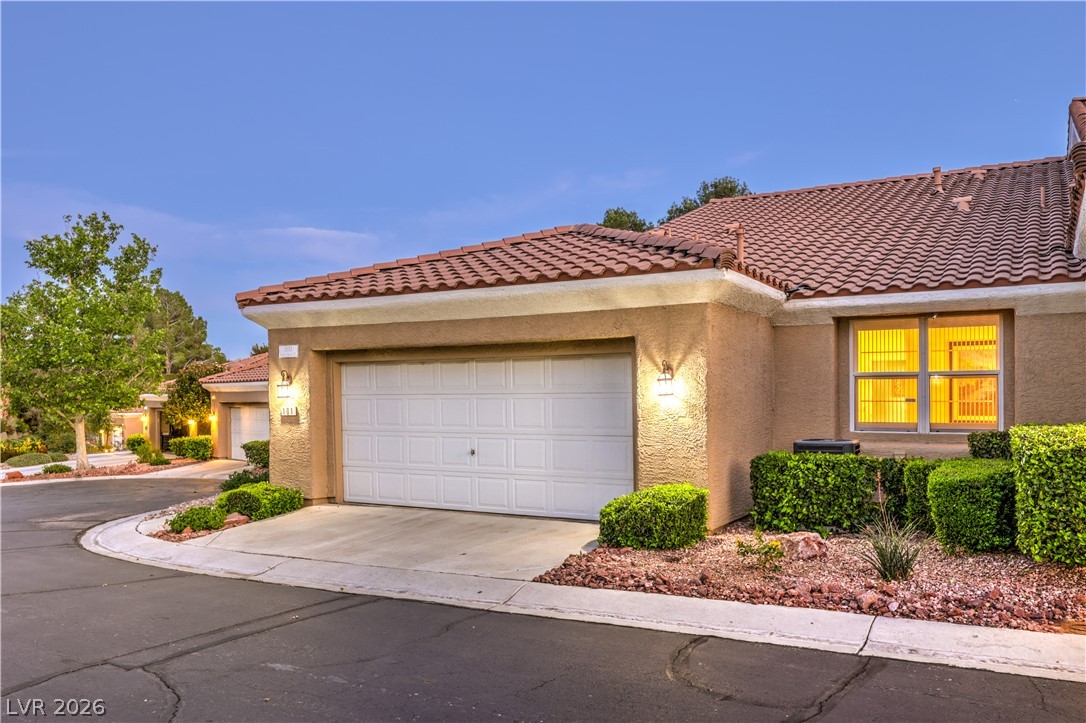 2033 Summer Spruce Place 101