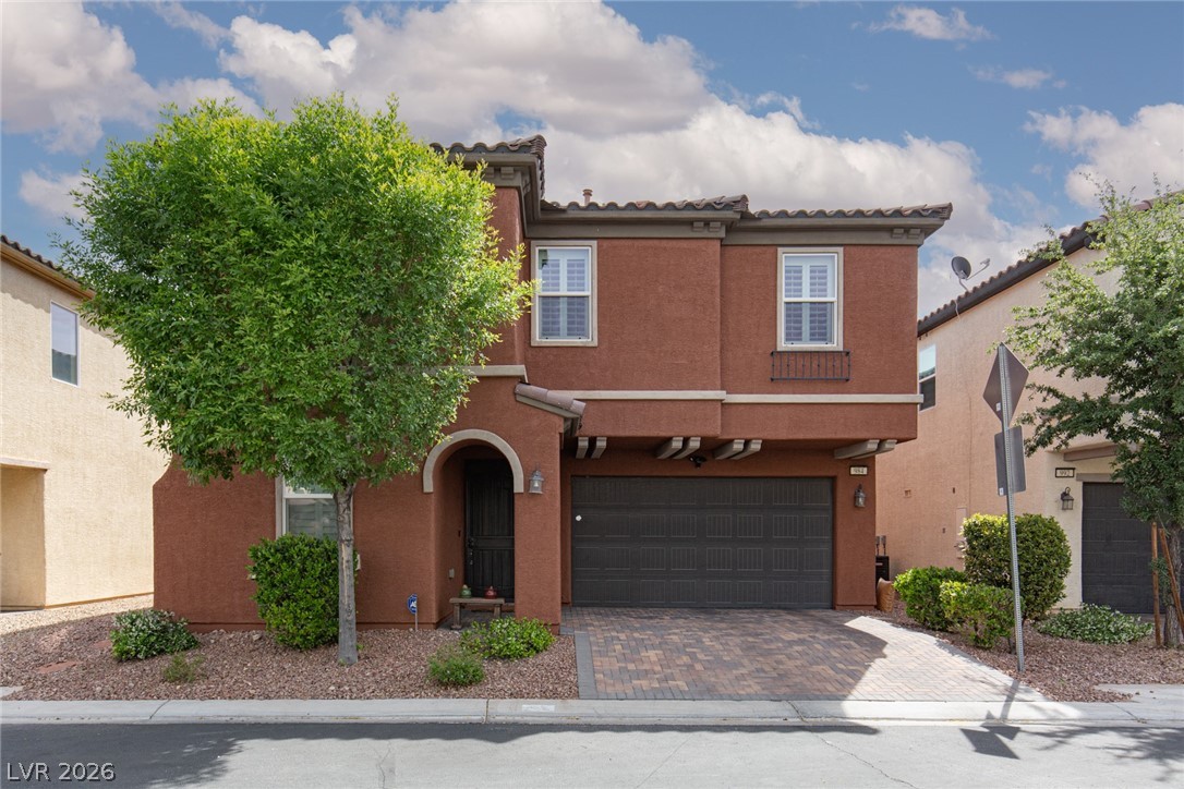 984 Pretty Fire Street