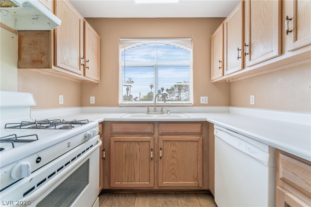 4320 W Lake Mead Boulevard 201