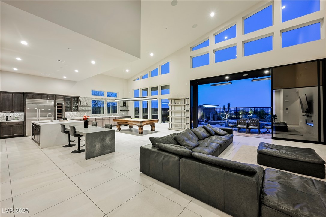 Properties 1 5241 Peak Climb Drive