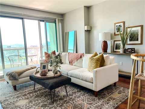 Photo of 322 Karen Avenue #805, Las Vegas, NV 89109 (MLS # 2779284)