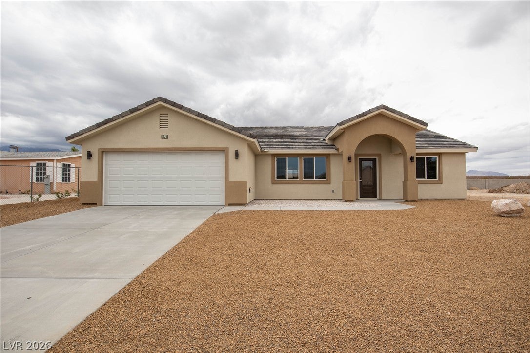3925 N Mayfield Ranch Road