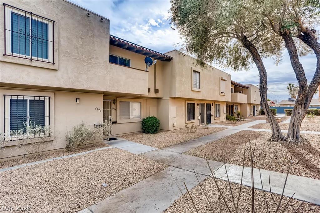 Photo of 6227 Washington Avenue, Las Vegas, NV 89107 (MLS # 2811291)