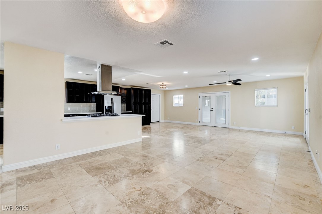 1942 Pasadena Boulevard