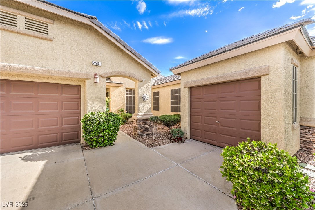 2561 Pyramid Pines Drive, Henderson, Nevada image 3