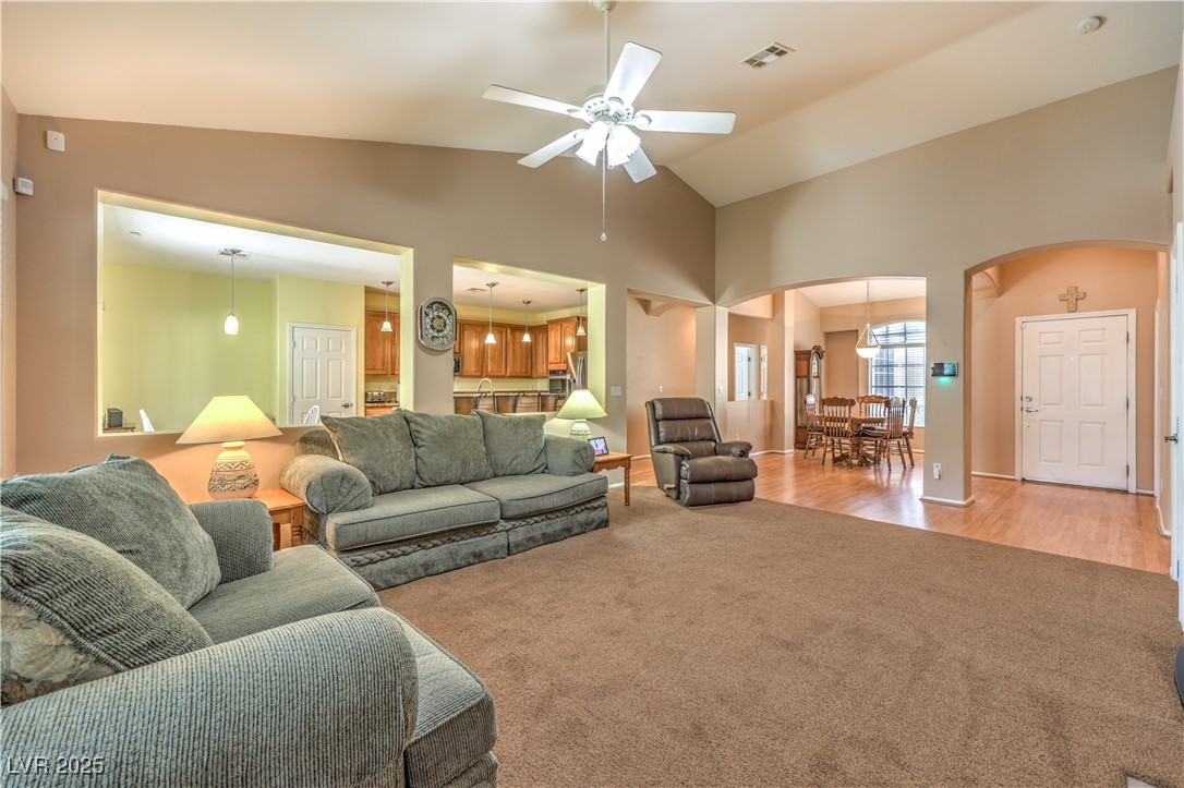2561 Pyramid Pines Drive, Henderson, Nevada image 14
