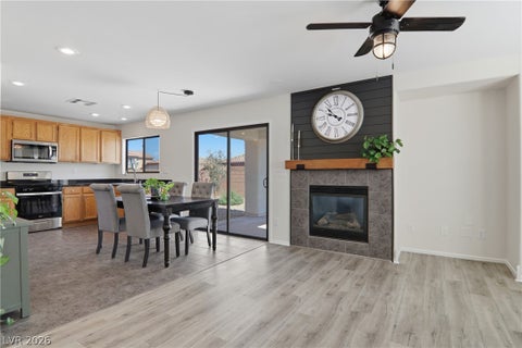 Homes For Sale - 11830 Newport View Street<br/> Las Vegas, NV 89183