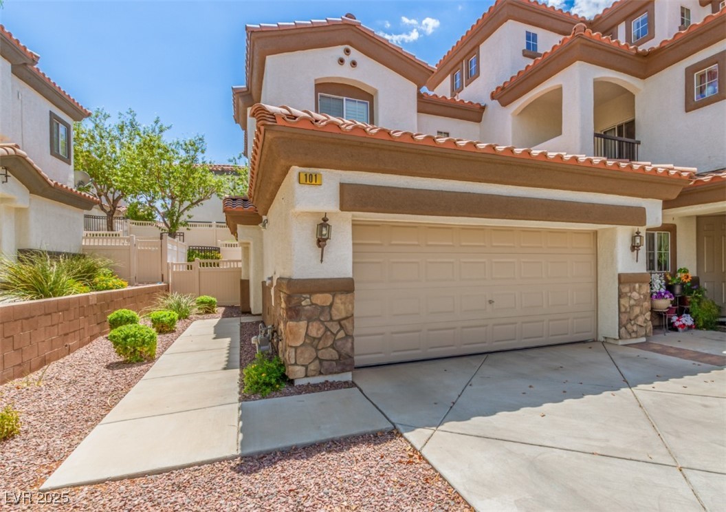 1092 Tuscan Sky Lane 10