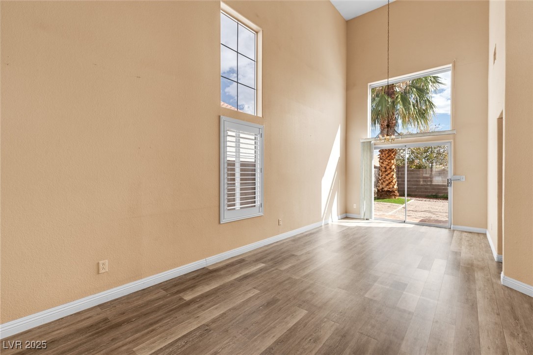3862 Willowview Court