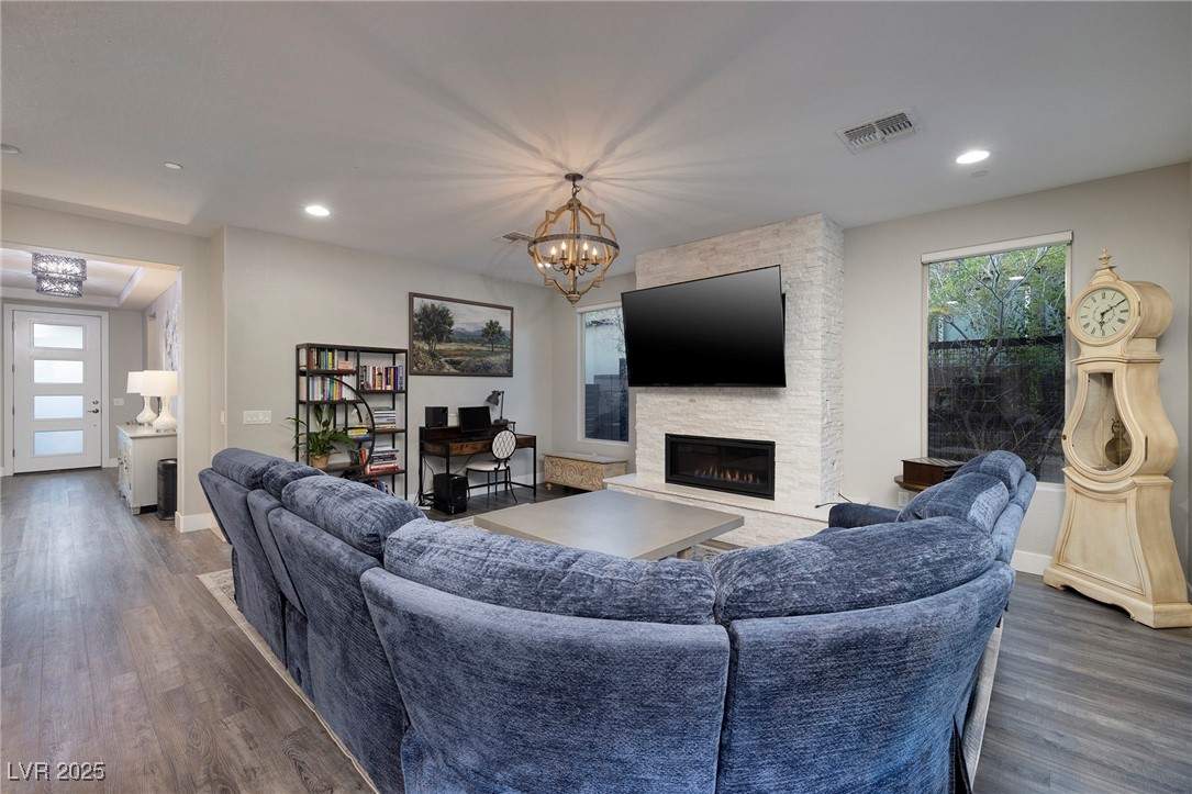 640 Finch Island Avenue, Henderson, Nevada image 7