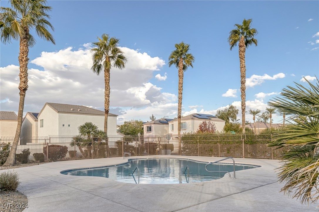 10009 Delicate Dew Street, Las Vegas, Nevada image 33