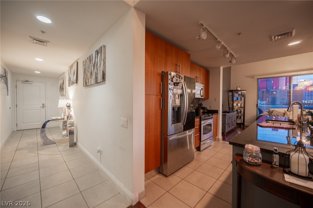 200 W Sahara Avenue 501