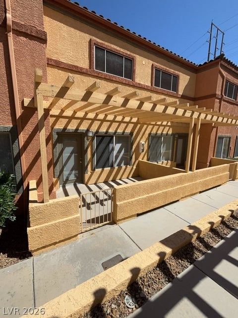 Townhouse For Rent - 4915 E Russell Road #145<br/> Clark County, Las Vegas, NV 89120