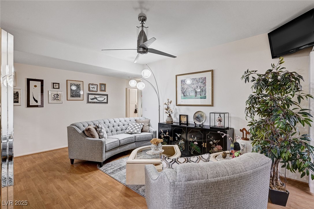 2050 W Warm Springs Road 1311